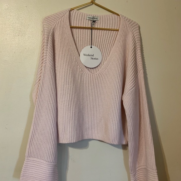 Weekend Stories Sweater - Picture 3 of 11